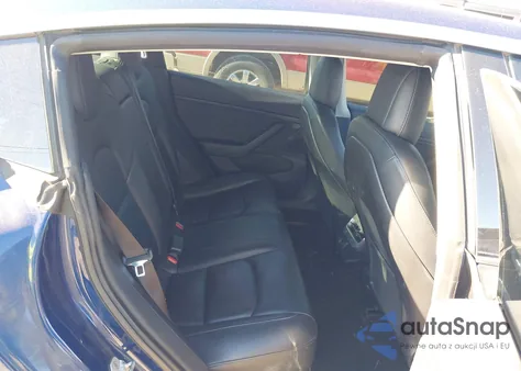 2019 Tesla Model 3 Long Range/Mid Range/Standard Range/Standard Range Plus z USA, uszkodzony, nr VIN 5YJ3E1EA7KF301200